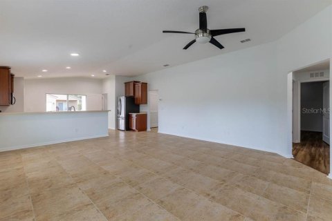 Casa en venta en New Smyrna Beach, Florida, 4 dormitorios, 154.4 m2 № 2151973 - foto 11