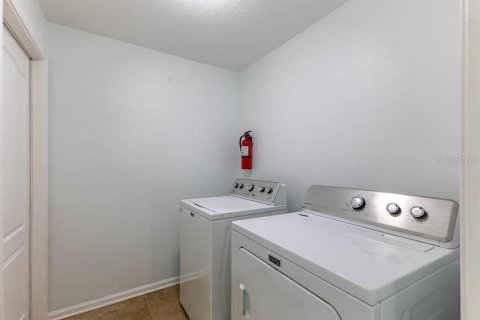 Casa en venta en New Smyrna Beach, Florida, 4 dormitorios, 154.4 m2 № 2151973 - foto 17