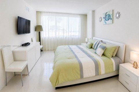 Copropriété à louer à Miami Beach, Floride: 2 chambres, 94.57 m2 № 2154870 - photo 23