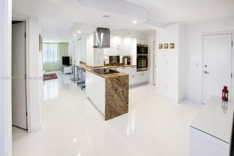 Copropriété à louer à Miami Beach, Floride: 2 chambres, 94.57 m2 № 2154870 - photo 8