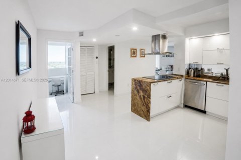 Copropriété à louer à Miami Beach, Floride: 2 chambres, 94.57 m2 № 2154870 - photo 9