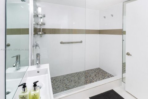 Copropriété à louer à Miami Beach, Floride: 2 chambres, 94.57 m2 № 2154870 - photo 21