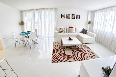 Copropriété à louer à Miami Beach, Floride: 2 chambres, 94.57 m2 № 2154870 - photo 15