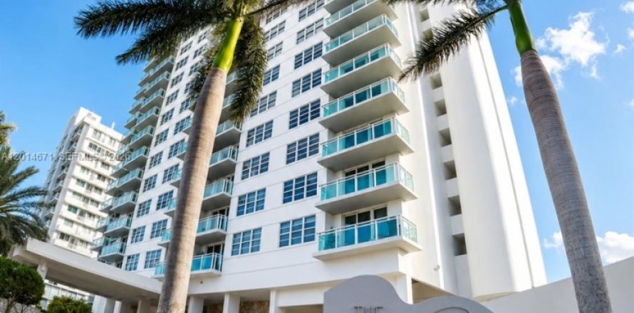 Condo à Miami Beach, Floride, 2 chambres  № 2154870
