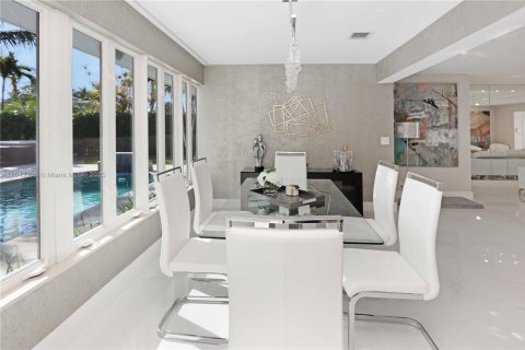 House in Fort Lauderdale, Florida 3 bedrooms № 1058084 - photo 8