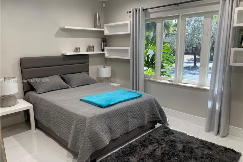 House in Fort Lauderdale, Florida 3 bedrooms № 1058084 - photo 21