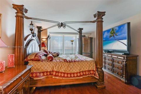 Condo in Fort Lauderdale, Florida, 2 bedrooms  № 1935811 - photo 16