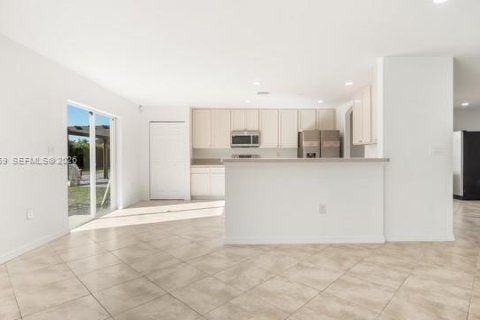 Villa ou maison à vendre à Miramar, Floride: 6 chambres, 317.35 m2 № 1995508 - photo 5