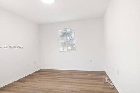 Villa ou maison à vendre à Miramar, Floride: 6 chambres, 317.35 m2 № 1995508 - photo 27