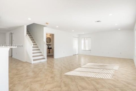 Villa ou maison à vendre à Miramar, Floride: 6 chambres, 317.35 m2 № 1995508 - photo 13