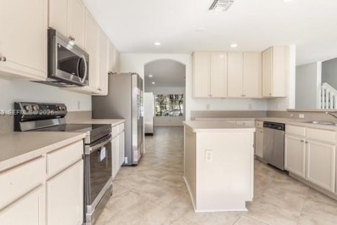 Villa ou maison à vendre à Miramar, Floride: 6 chambres, 317.35 m2 № 1995508 - photo 7