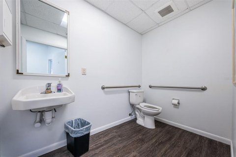 Propiedad comercial en alquiler en Saint Petersburg, Florida, 131.46 m2 № 1591867 - foto 12