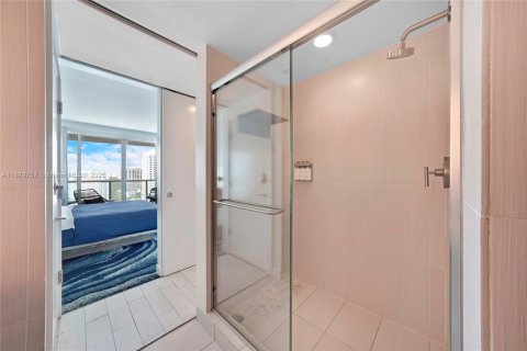 Condominio en venta en Fort Lauderdale, Florida, 2 dormitorios, 109.25 m2 № 1938748 - foto 21