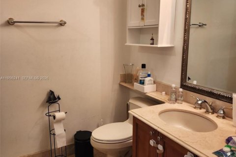 Apartamento en alquiler en Coral Gables, Florida, 2 dormitorios, 111.02 m2 № 2010556 - foto 14