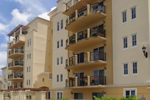 Apartamento en Coral Gables, Florida 2 dormitorios, 111.02 m2 № 2010556