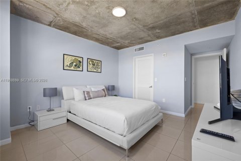 Condo in Miami, Florida, 2 bedrooms № 2081027 - photo 9