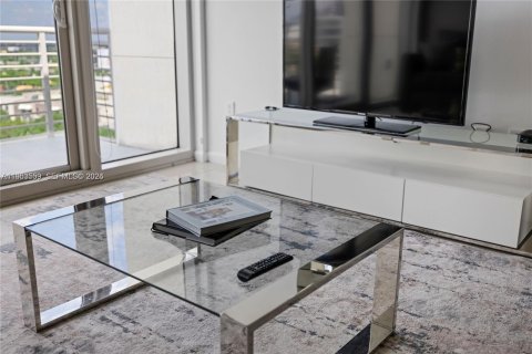 Condo in Miami, Florida, 2 bedrooms № 2081027 - photo 19
