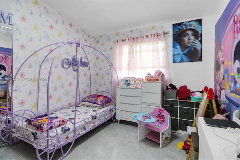 Casa en venta en Cutler Bay, Florida, 4 dormitorios, 245.82 m2 № 2152921 - foto 7