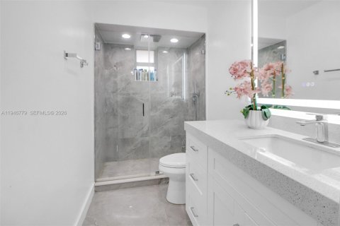 Casa en venta en Cutler Bay, Florida, 4 dormitorios, 245.82 m2 № 2152921 - foto 10