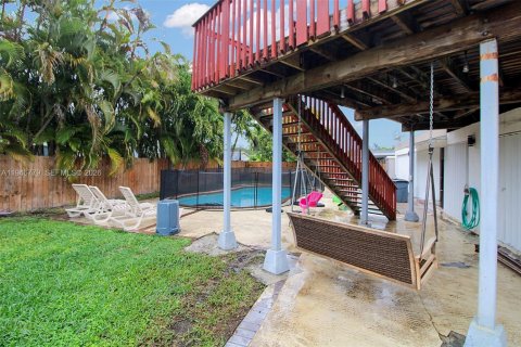 Casa en venta en Cutler Bay, Florida, 4 dormitorios, 245.82 m2 № 2152921 - foto 25