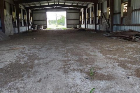 Villa ou maison à louer à Loxahatchee Groves, Floride: 3 chambres, 219.81 m2 № 1225654 - photo 1