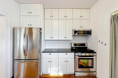 Купить виллу или дом в Лейк-Уэльс, Флорида 8 комнат, 140.65м2, № 1628741 - фото 15