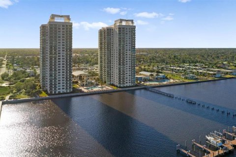 Condo à Holly Hill, Floride, 2 chambres  № 2363957