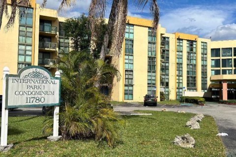 Condo à Miami, Floride, 1 chambre  № 2080640