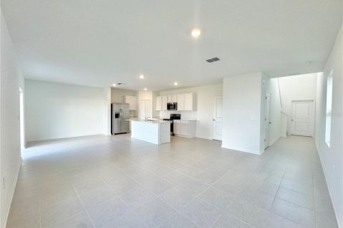 Villa ou maison à louer à Winter Haven, Floride: 4 chambres, 174.1 m2 № 2334120 - photo 4