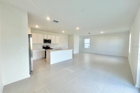 Villa ou maison à louer à Winter Haven, Floride: 4 chambres, 174.1 m2 № 2334120 - photo 9