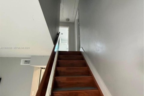 Copropriété à vendre à Hialeah, Floride: 3 chambres, 95.69 m2 № 1990902 - photo 11