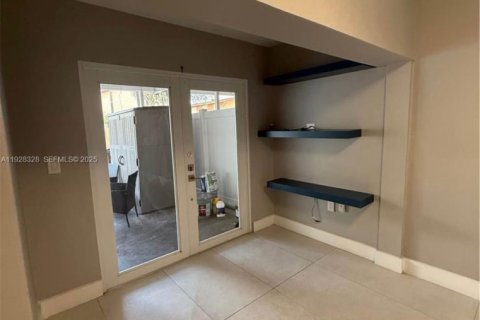 Copropriété à vendre à Hialeah, Floride: 3 chambres, 95.69 m2 № 1990902 - photo 12