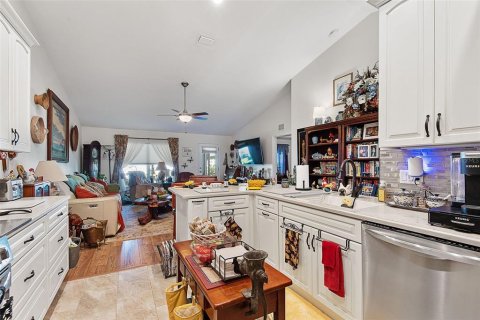 Commercial property in Palm Coast, Florida 6 bedrooms, 230.77 sq.m. № 2230546 - photo 20