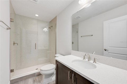 House in Apopka, Florida 4 bedrooms, 268.95 sq.m. № 1737470 - photo 19