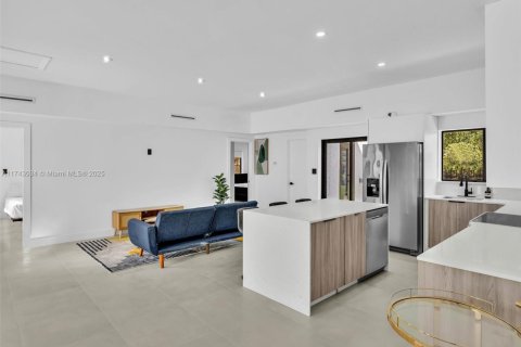 Villa ou maison à vendre à Hallandale Beach, Floride: 3 chambres, 157.84 m2 № 1963089 - photo 21