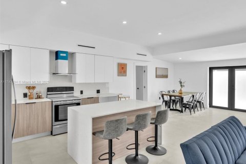 Villa ou maison à vendre à Hallandale Beach, Floride: 3 chambres, 157.84 m2 № 1963089 - photo 27