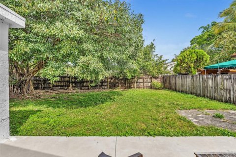 Villa ou maison à vendre à Hallandale Beach, Floride: 3 chambres, 157.84 m2 № 1963089 - photo 5