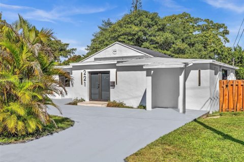 Villa ou maison à vendre à Hallandale Beach, Floride: 3 chambres, 157.84 m2 № 1963089 - photo 6