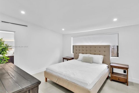 Villa ou maison à vendre à Hallandale Beach, Floride: 3 chambres, 157.84 m2 № 1963089 - photo 3