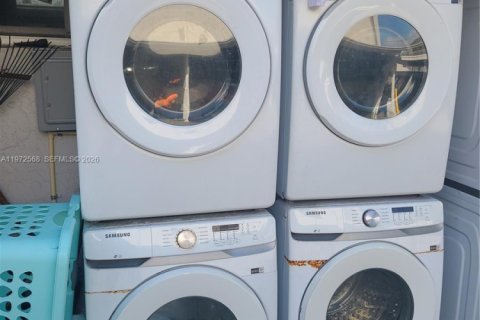 Appartement à louer à Miami, Floride: 2 chambres, 70.61 m2 № 2033426 - photo 15