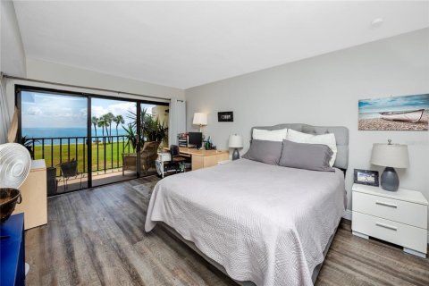 Condominio en venta en Saint Petersburg, Florida, 2 dormitorios, 112.41 m2 № 2196875 - foto 14