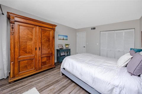 Condominio en venta en Saint Petersburg, Florida, 2 dormitorios, 112.41 m2 № 2196875 - foto 22