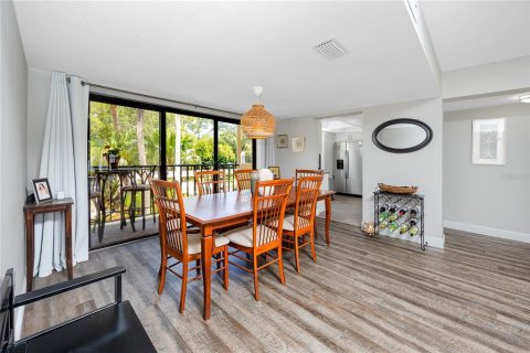 Condominio en venta en Saint Petersburg, Florida, 2 dormitorios, 112.41 m2 № 2196875 - foto 7