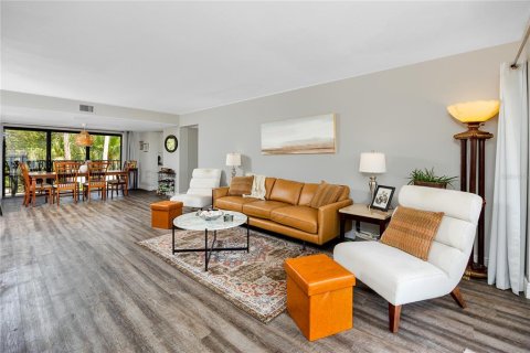 Condominio en venta en Saint Petersburg, Florida, 2 dormitorios, 112.41 m2 № 2196875 - foto 3