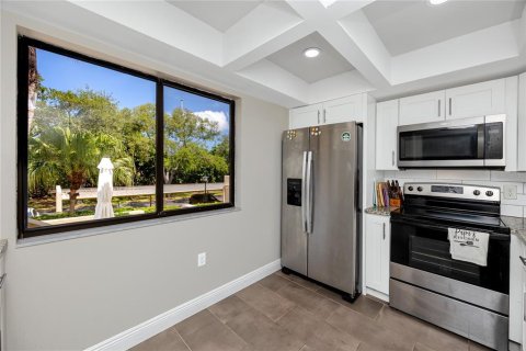 Condominio en venta en Saint Petersburg, Florida, 2 dormitorios, 112.41 m2 № 2196875 - foto 11