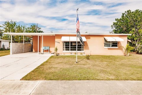 Casa en venta en Port Charlotte, Florida, 2 dormitorios, 88.44 m2 № 1902454 - foto 1