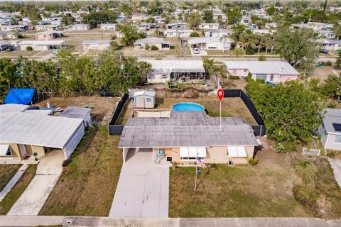 Casa en venta en Port Charlotte, Florida, 2 dormitorios, 88.44 m2 № 1902454 - foto 2