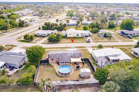 Casa en venta en Port Charlotte, Florida, 2 dormitorios, 88.44 m2 № 1902454 - foto 29