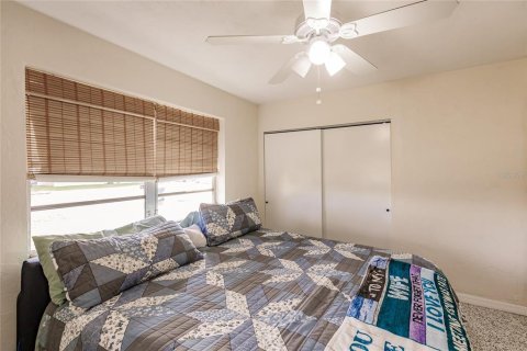 Casa en venta en Port Charlotte, Florida, 2 dormitorios, 88.44 m2 № 1902454 - foto 13