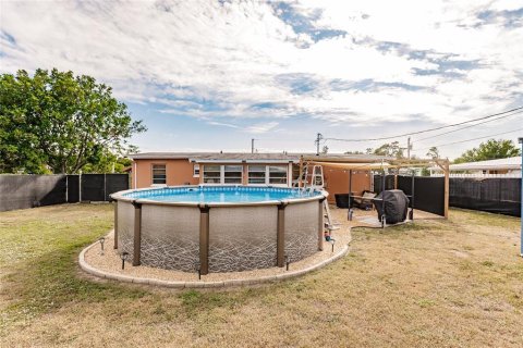 Casa en venta en Port Charlotte, Florida, 2 dormitorios, 88.44 m2 № 1902454 - foto 22